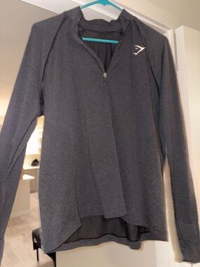 Gymshark Dark Charcoal Gray Quarter-Zip Pullover breathable XL light black
